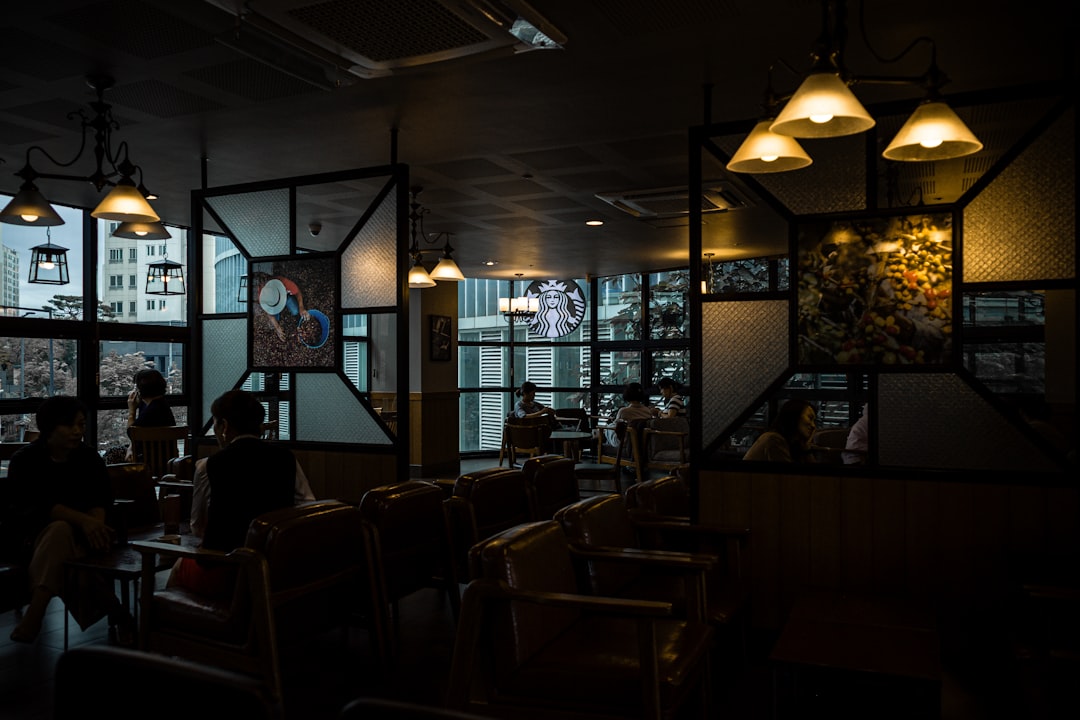 Manga Cafe Private Rooms in Osaka: The Complete Shower Facilities Guide