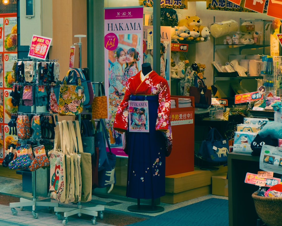 Acheter des Figurines Rares d'Occasion à Osaka : Le Guide Complet du Chasseur de Trésors