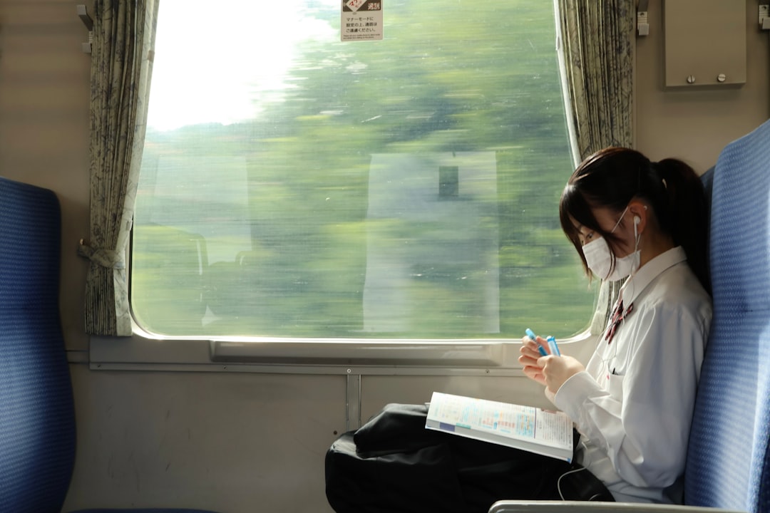 Dormir dans un Train Hôtel Insolite au Japon : Guide Complet pour une Nuit Inoubliable