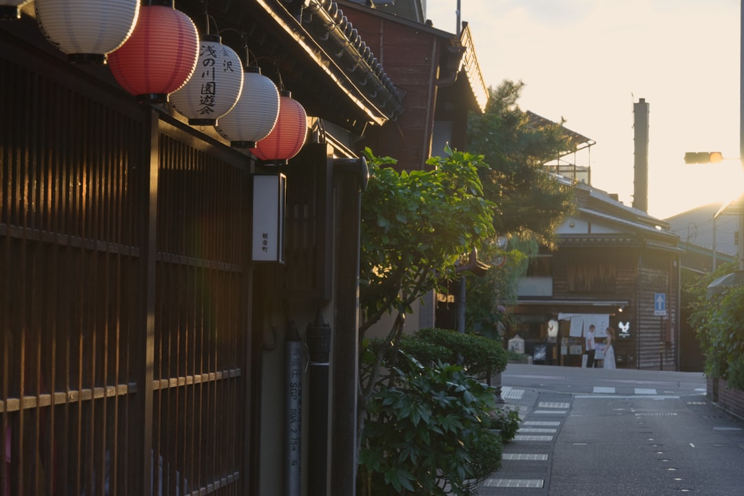 Expérience Ryokan Authentique à Kanazawa avec Kaiseki : Guide Complet pour un Séjour Inoubliable