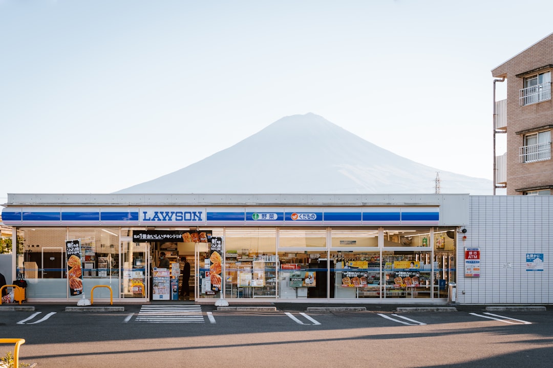 Les Meilleurs Sandwichs de Konbini à Tester au Japon : Guide Complet