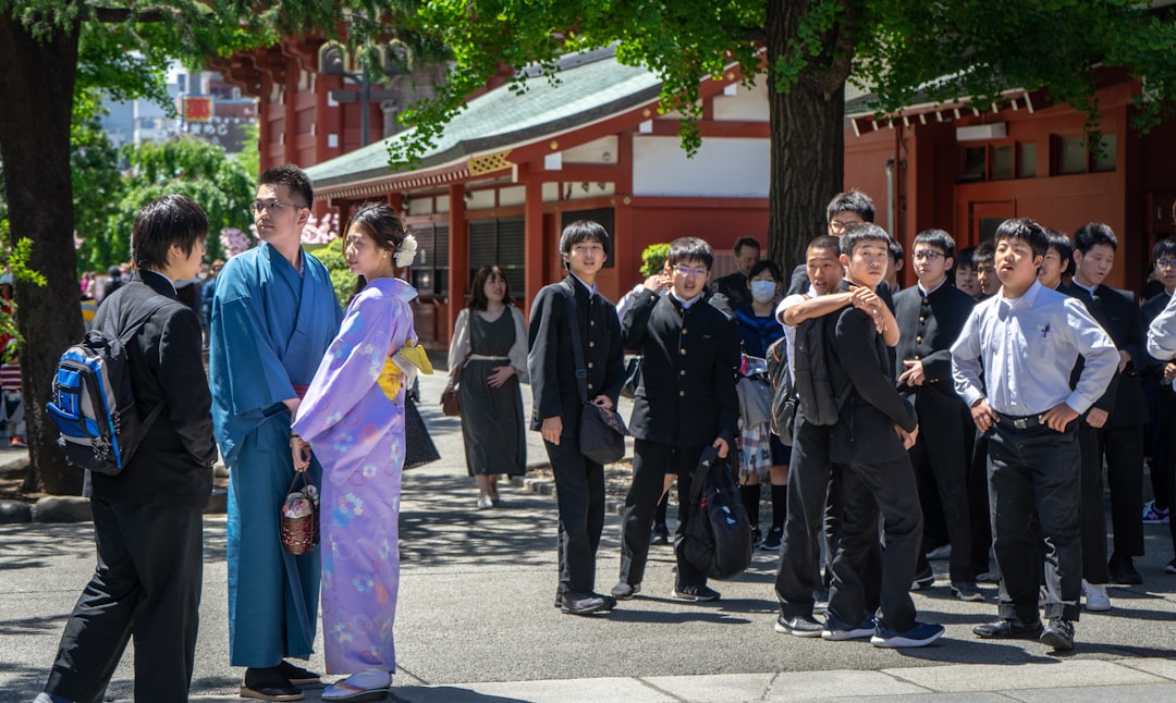 Japanese Etiquette for Travelers: Essential Do’s and Don’ts for Your 2026 Japan Trip