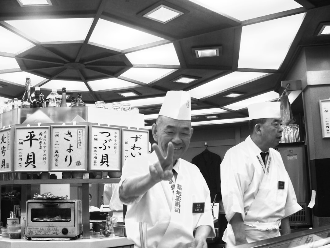 Authentic Sushi Experience in Tokyo: Your Complete Guide to Traditional Edomae Sushi
