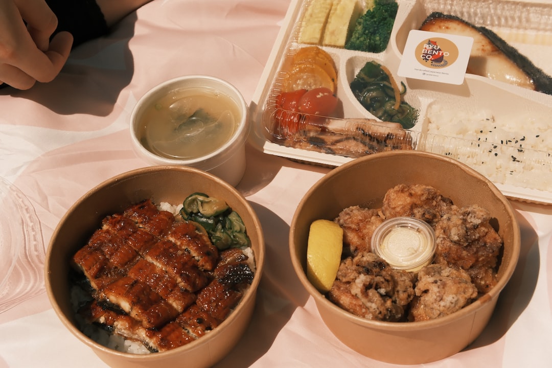 Perbandingan Bento 7-Eleven, Lawson, dan FamilyMart Jepang: Mana yang Terbaik?