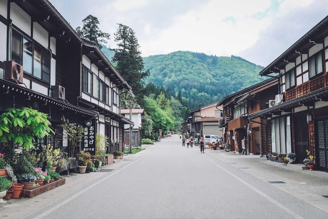 Menginap di Onsen Ryokan Mewah di Hakone Jepang: Panduan Lengkap untuk Liburan Tak Terlupakan